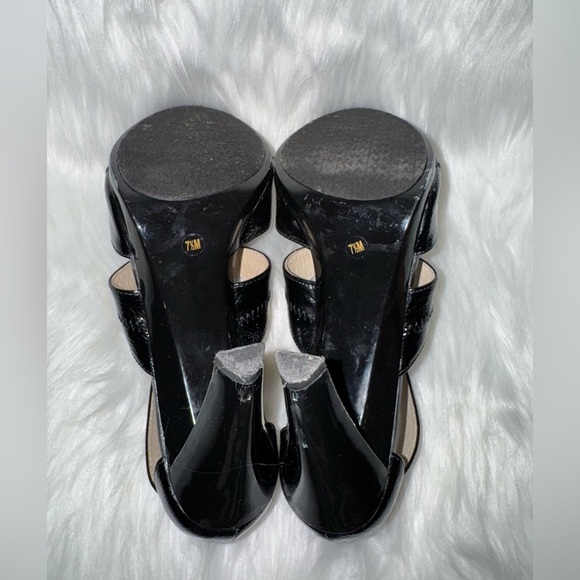 MICHAEL Michael Kors Black Heels with Side Zipper - Picture 8 of 11